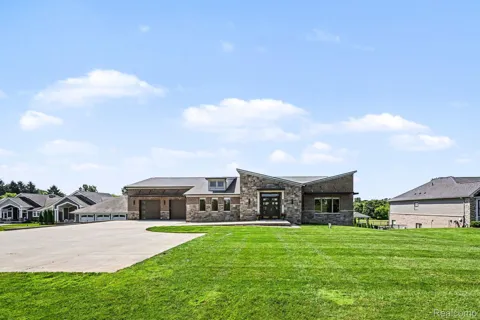 2943 Sleeth Road