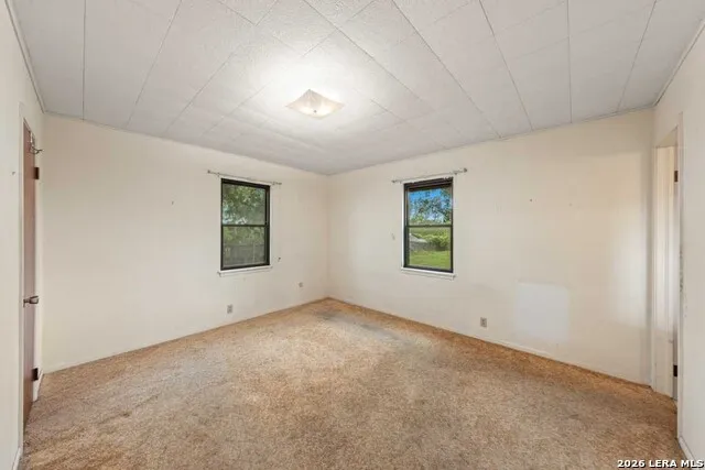 131 W LOWER CRABAPPLE RD Fredericksburg, TX 78624