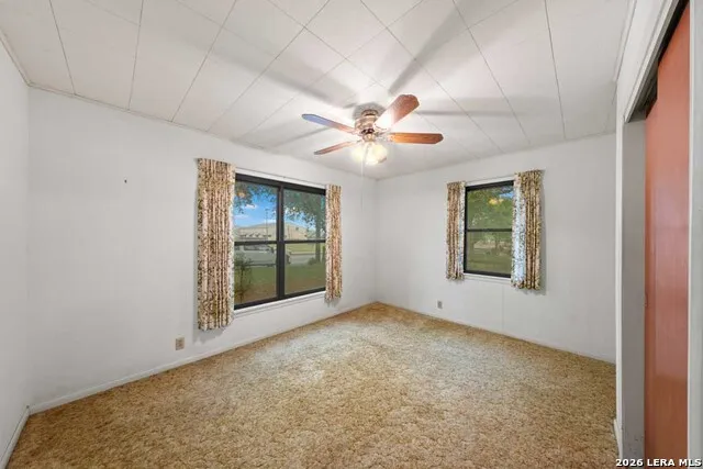 131 W LOWER CRABAPPLE RD Fredericksburg, TX 78624