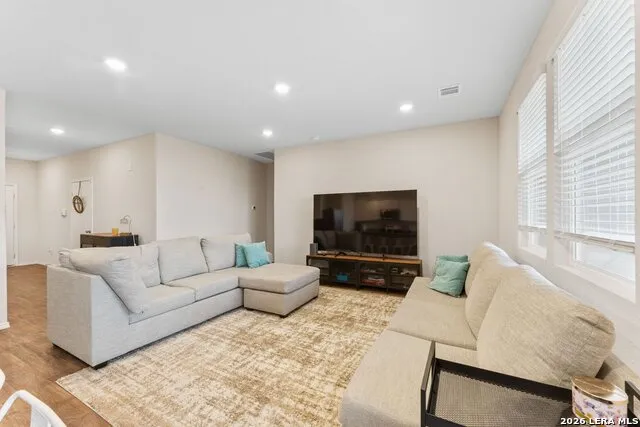 449 Ida Loop Seguin, TX 78155