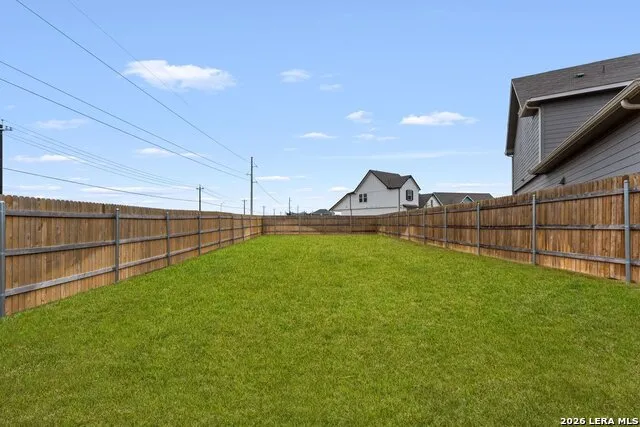 449 Ida Loop Seguin, TX 78155