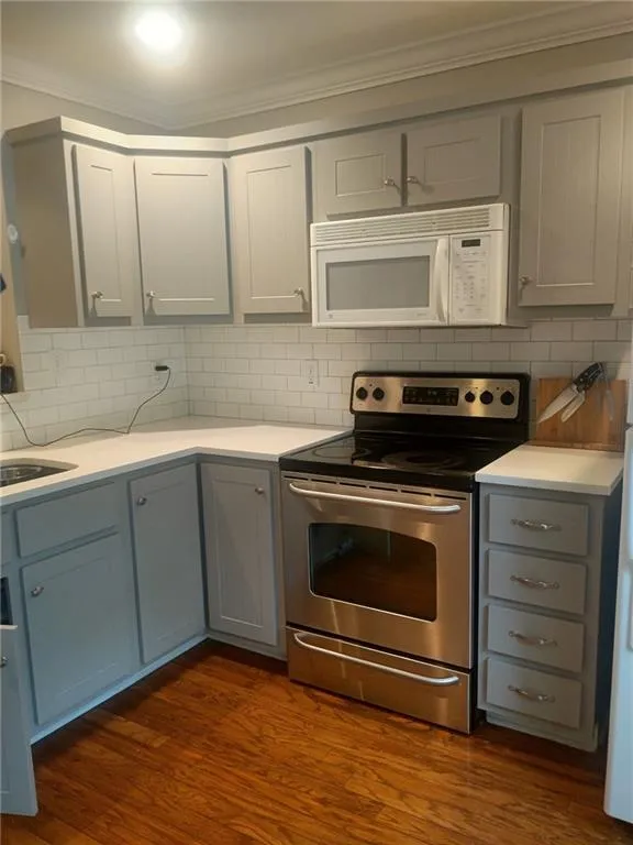 660 Barnett Shoals Road #220 Athens, GA 30605