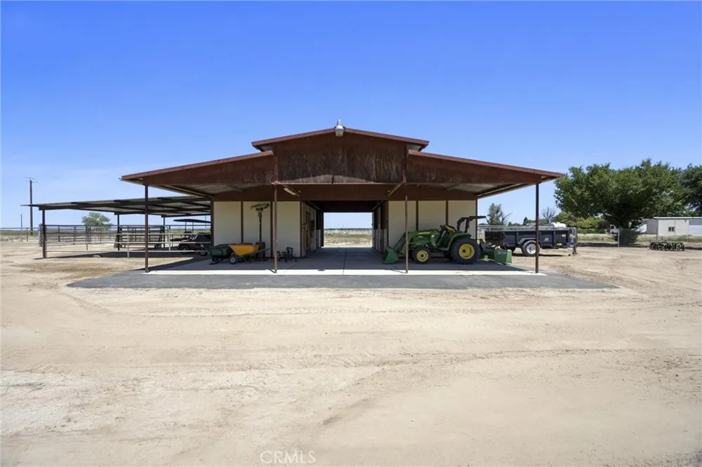 1328 Valov Lane Bakersfield, CA 93314