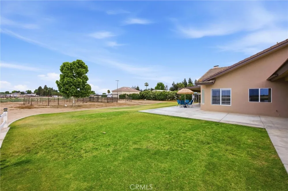 1328 Valov Lane Bakersfield, CA 93314
