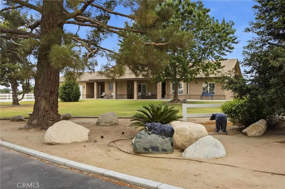 1328 Valov Lane Bakersfield, CA 93314