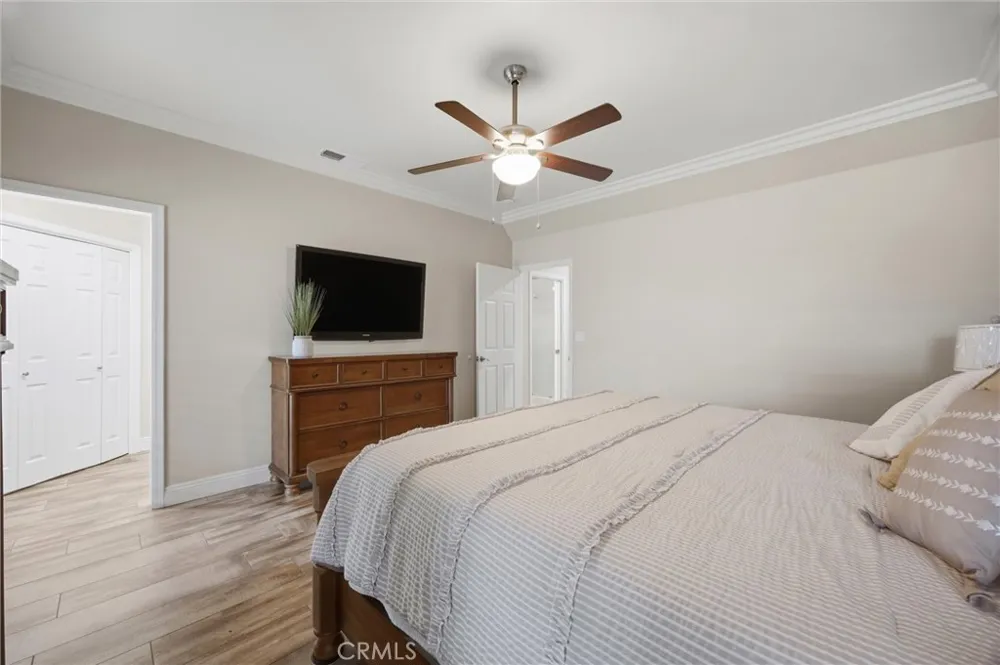 1328 Valov Lane Bakersfield, CA 93314