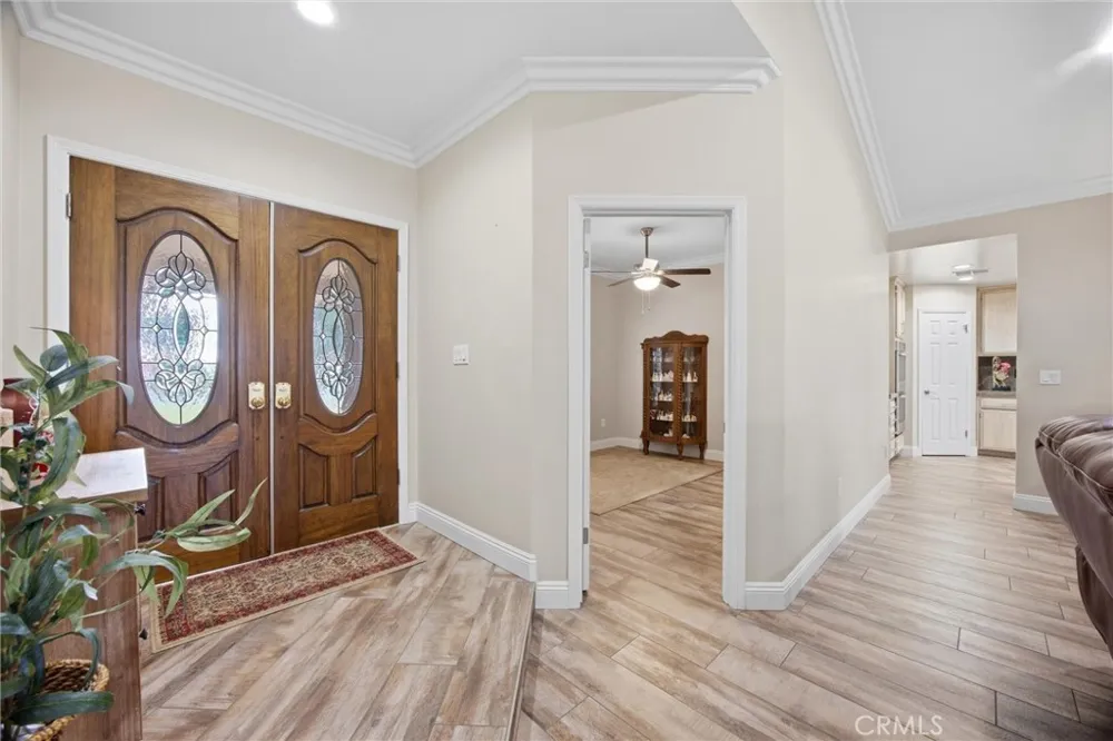 1328 Valov Lane Bakersfield, CA 93314