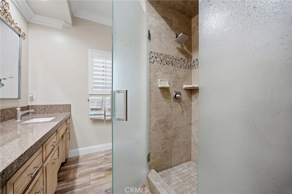 1328 Valov Lane Bakersfield, CA 93314