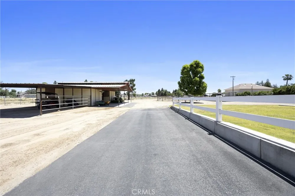1328 Valov Lane Bakersfield, CA 93314