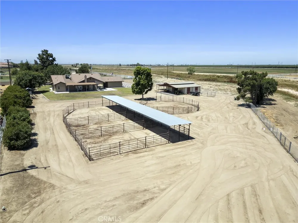 1328 Valov Lane Bakersfield, CA 93314