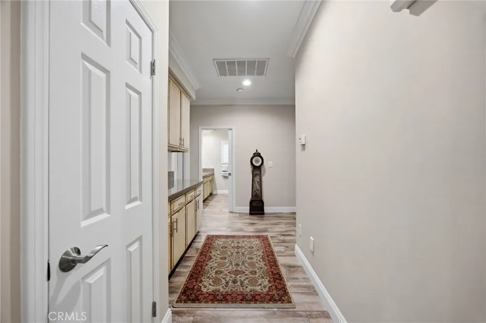 1328 Valov Lane Bakersfield, CA 93314