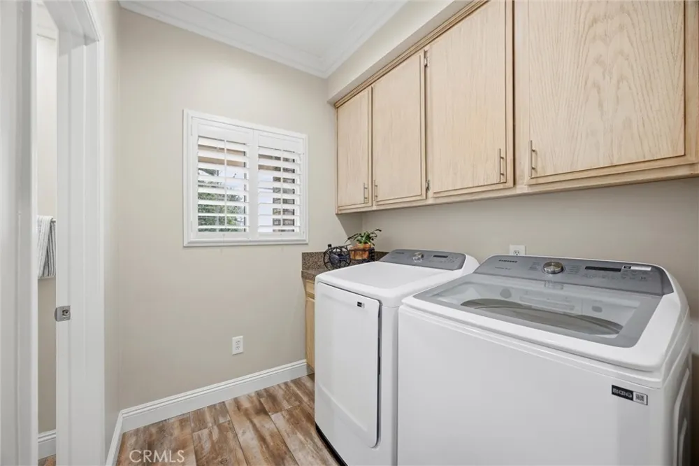 1328 Valov Lane Bakersfield, CA 93314