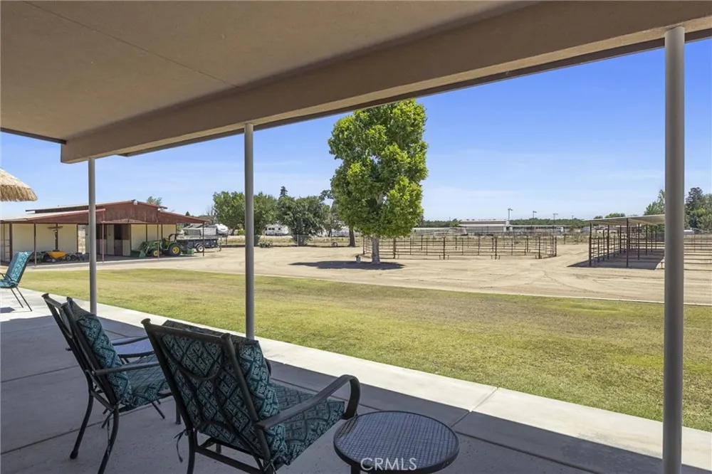 1328 Valov Lane Bakersfield, CA 93314
