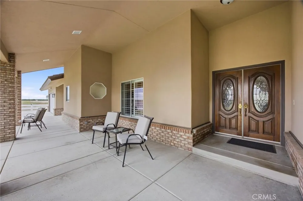 1328 Valov Lane Bakersfield, CA 93314