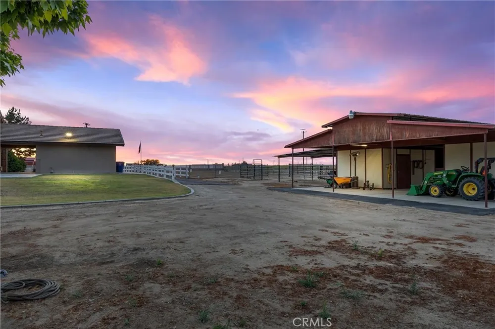 1328 Valov Lane Bakersfield, CA 93314
