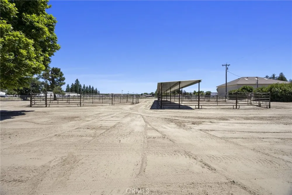 1328 Valov Lane Bakersfield, CA 93314