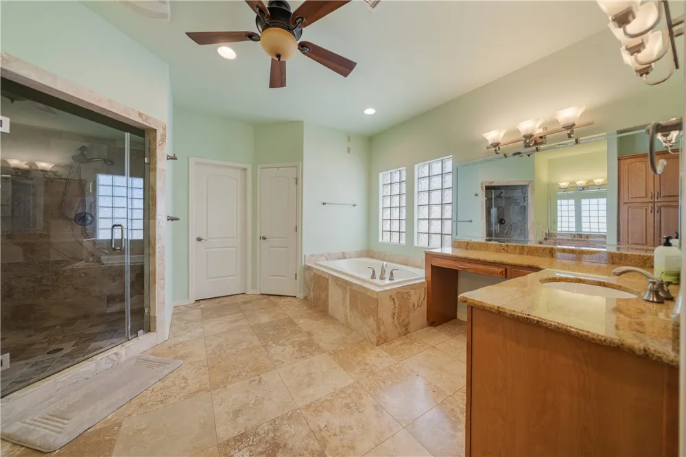 13825 Captains Row Corpus Christi, TX 78418