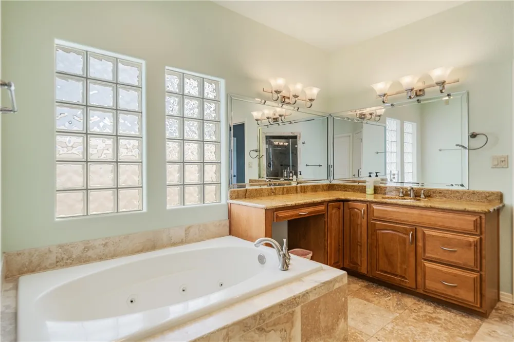 13825 Captains Row Corpus Christi, TX 78418