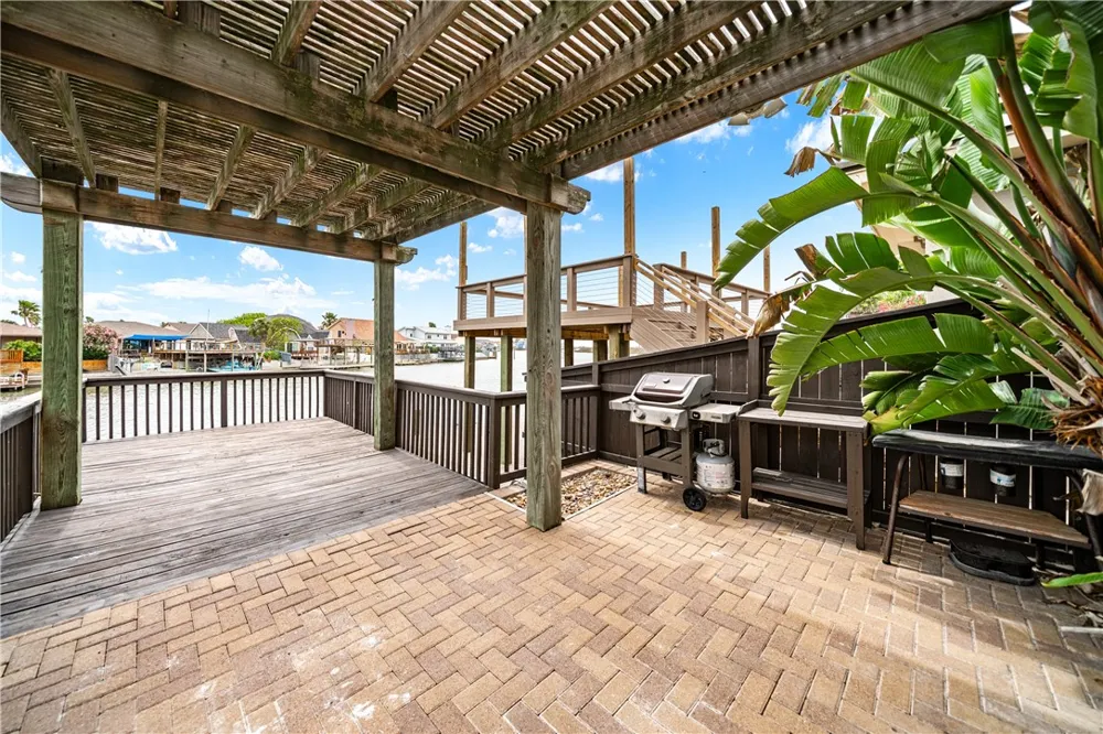 13825 Captains Row Corpus Christi, TX 78418