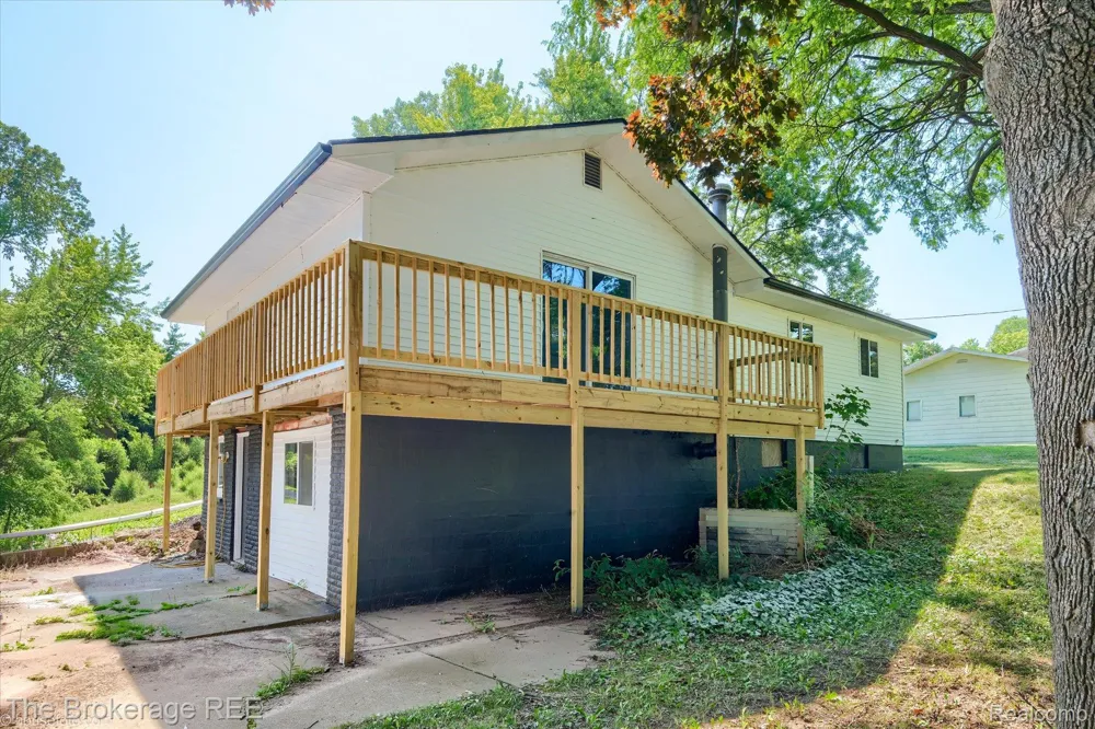 1401 Hillside Drive Flint Charter Township, MI 48532