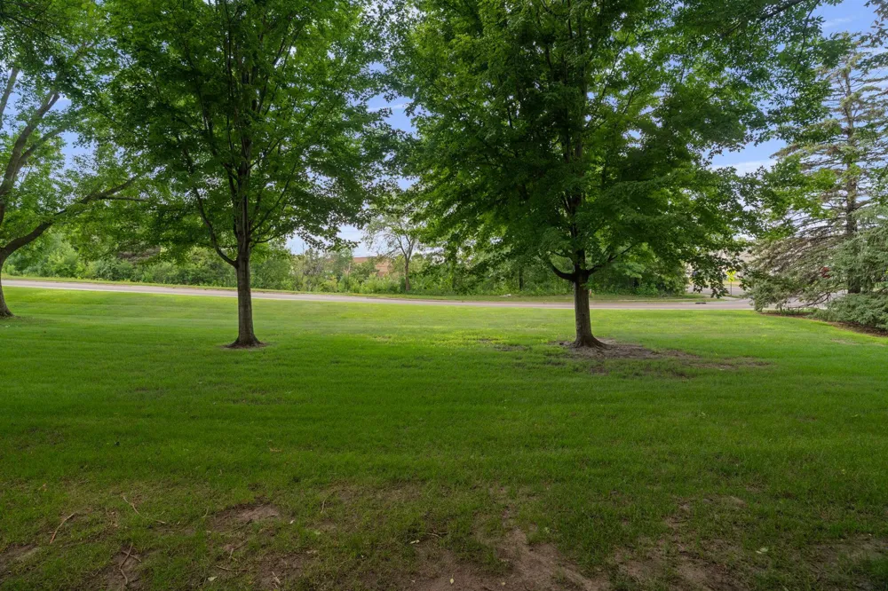 2455 Crestwood Drive North Saint Paul, MN 55109