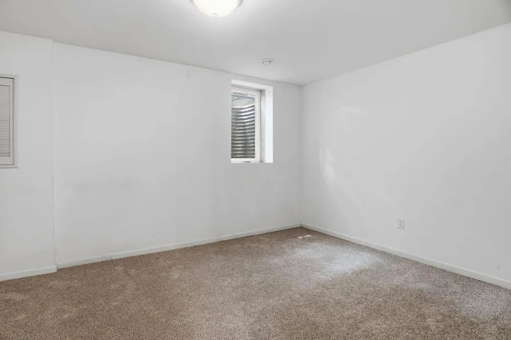 2455 Crestwood Drive North Saint Paul, MN 55109