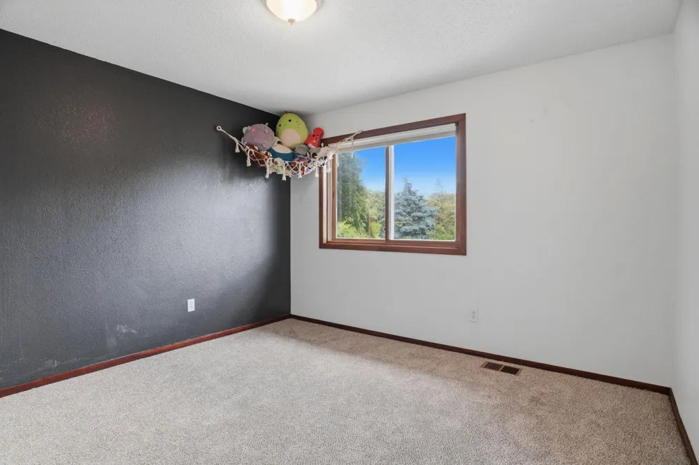 2455 Crestwood Drive North Saint Paul, MN 55109
