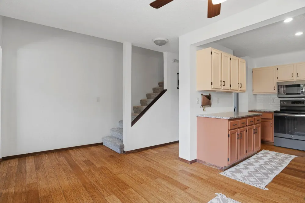 2455 Crestwood Drive North Saint Paul, MN 55109