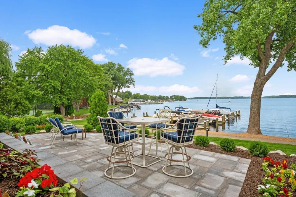603 Lake Street #115 Excelsior, MN 55331