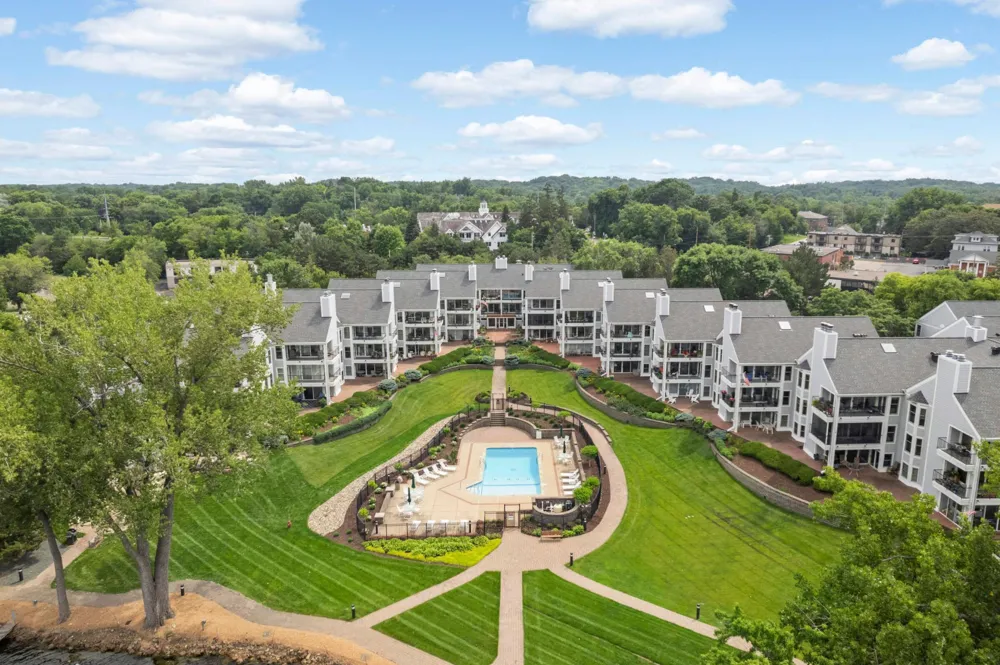 603 Lake Street #115 Excelsior, MN 55331