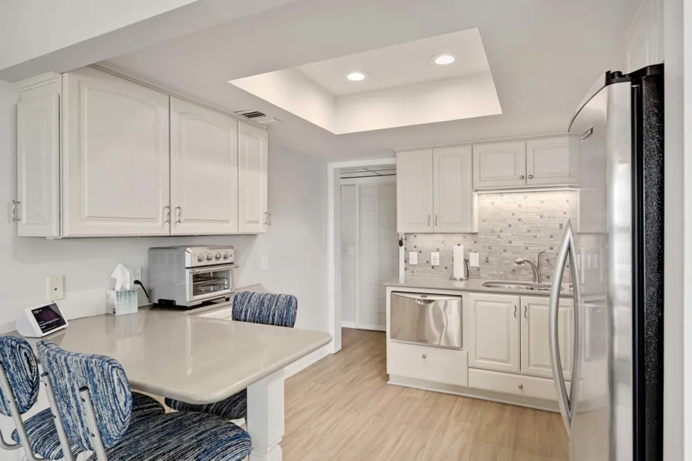 603 Lake Street #115 Excelsior, MN 55331