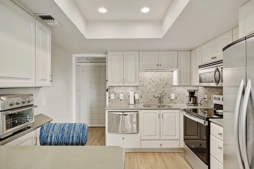 603 Lake Street #115 Excelsior, MN 55331
