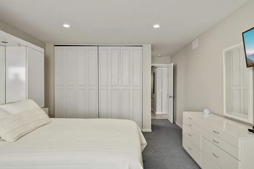 603 Lake Street #115 Excelsior, MN 55331