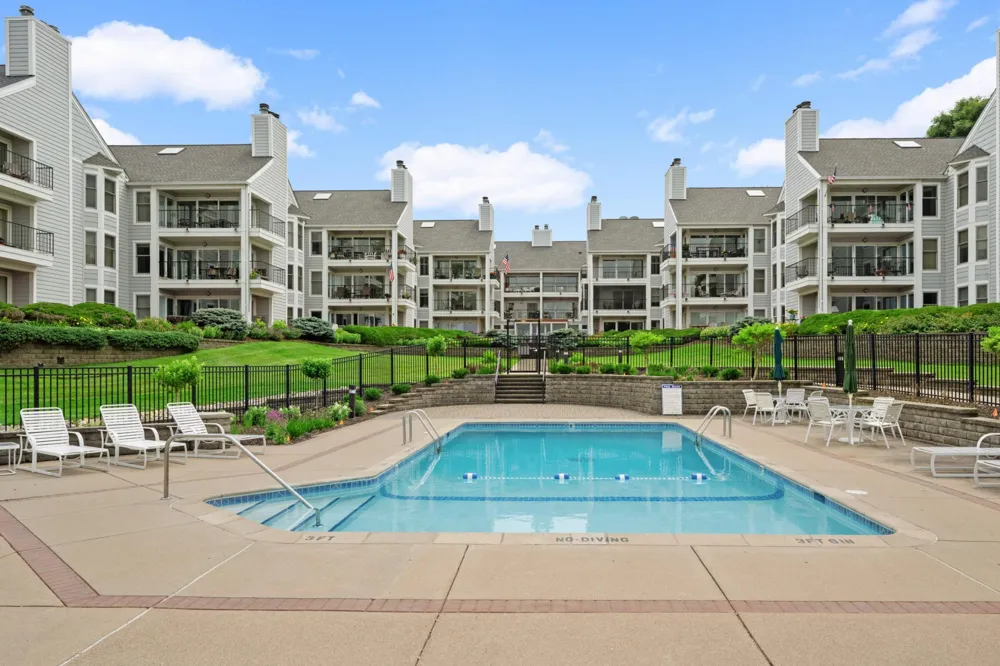 603 Lake Street #115 Excelsior, MN 55331