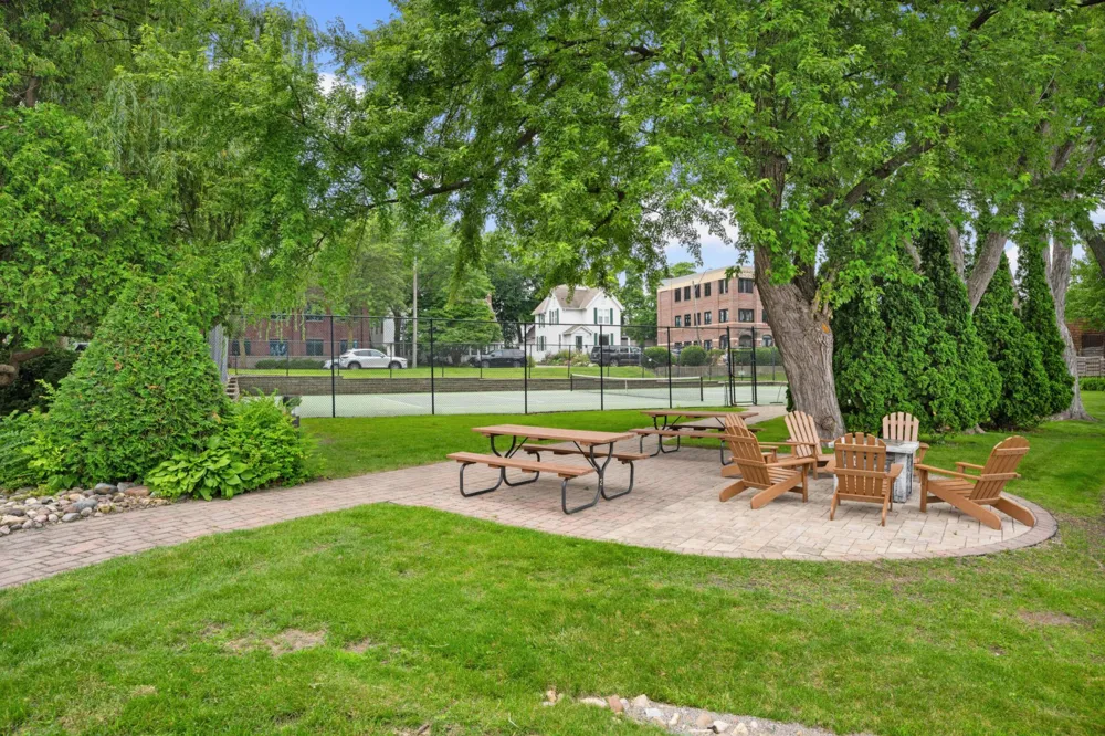 603 Lake Street #115 Excelsior, MN 55331