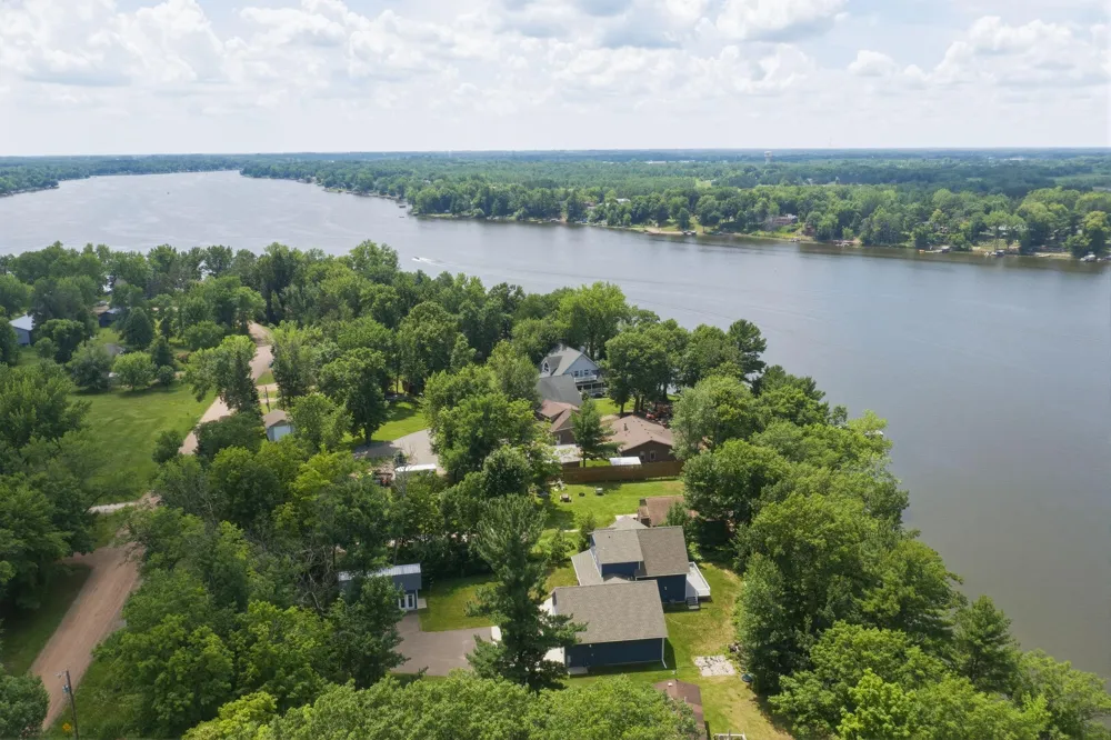 18465 Lake Lane Pine City, MN 55063