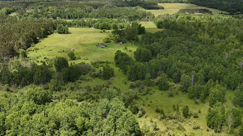 1414 Kalli Road Cromwell, MN 55726
