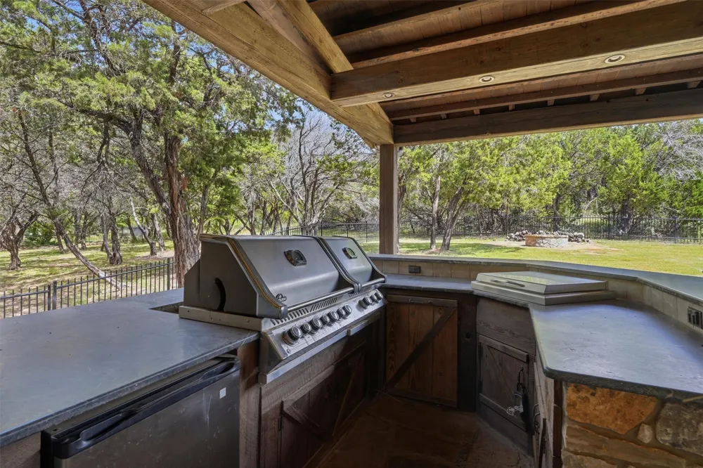 1046 Grandview Drive Graford, TX 76449