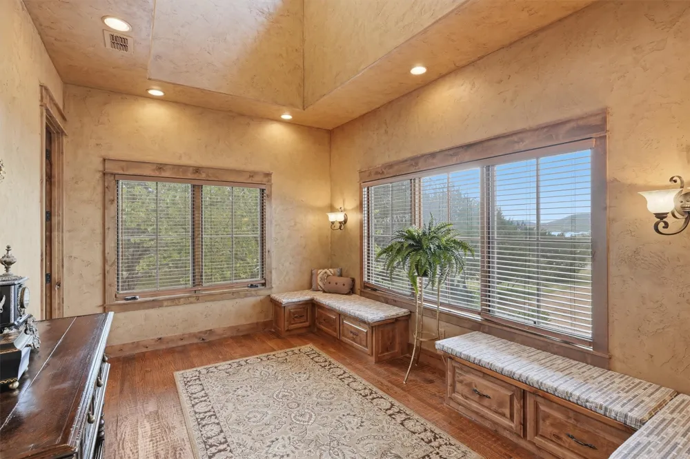 1046 Grandview Drive Graford, TX 76449