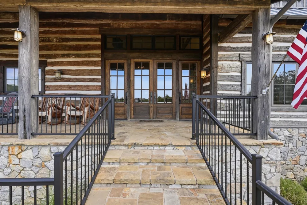 1046 Grandview Drive Graford, TX 76449
