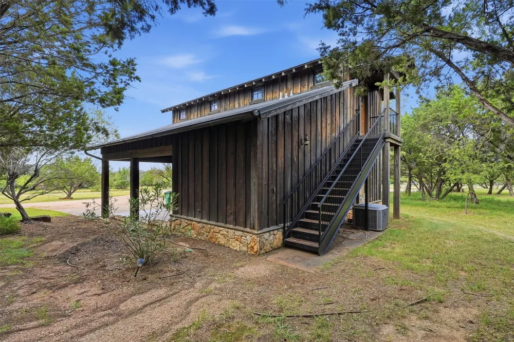 1046 Grandview Drive Graford, TX 76449