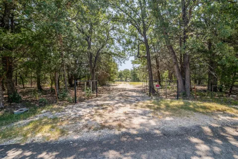 5915 County Road 2516