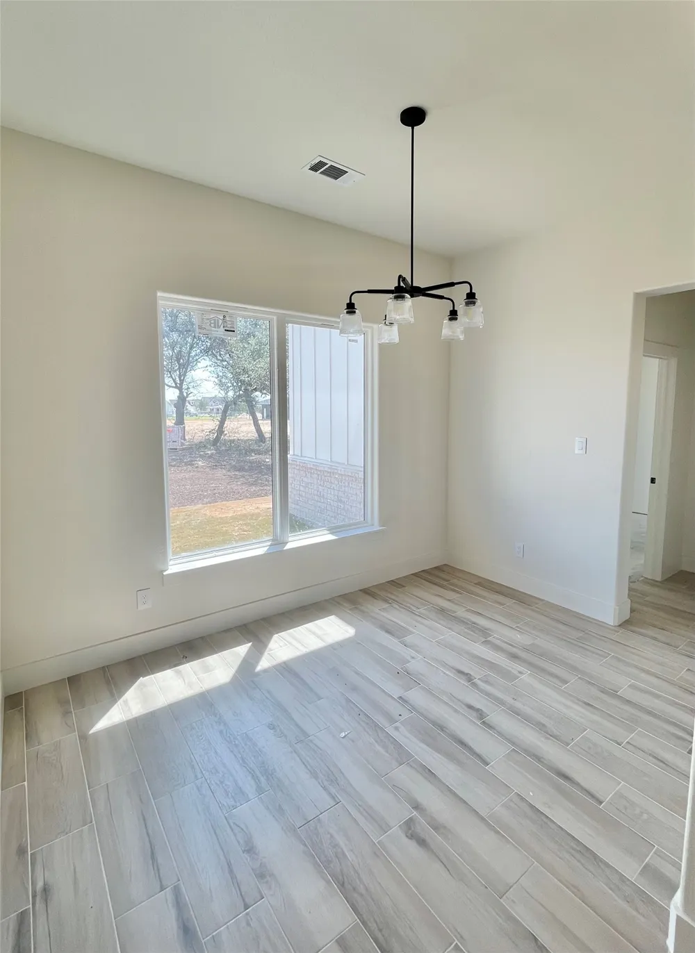 2004 Collin Street Weatherford, TX 76085