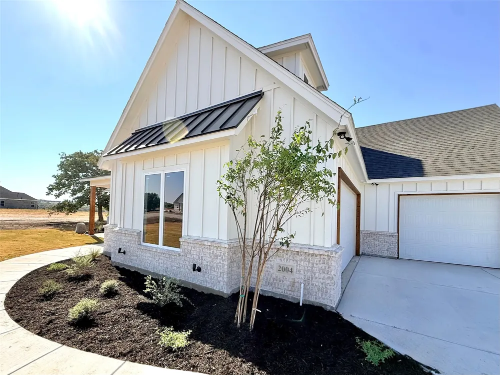 2004 Collin Street Weatherford, TX 76085