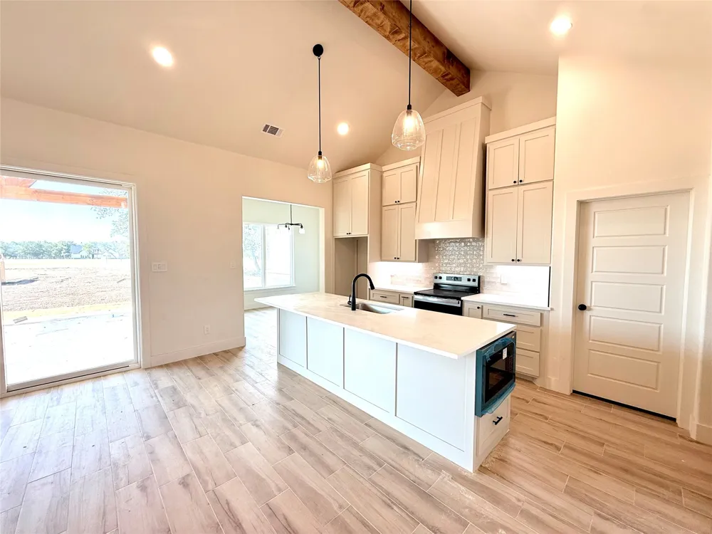2004 Collin Street Weatherford, TX 76085