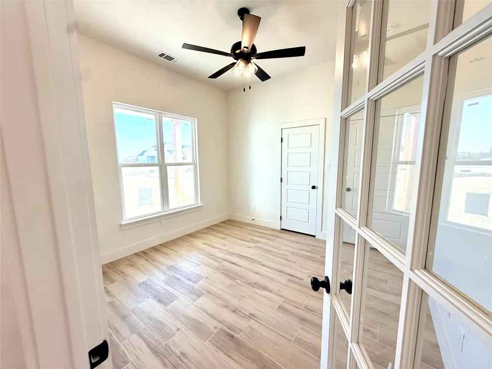 2004 Collin Street Weatherford, TX 76085
