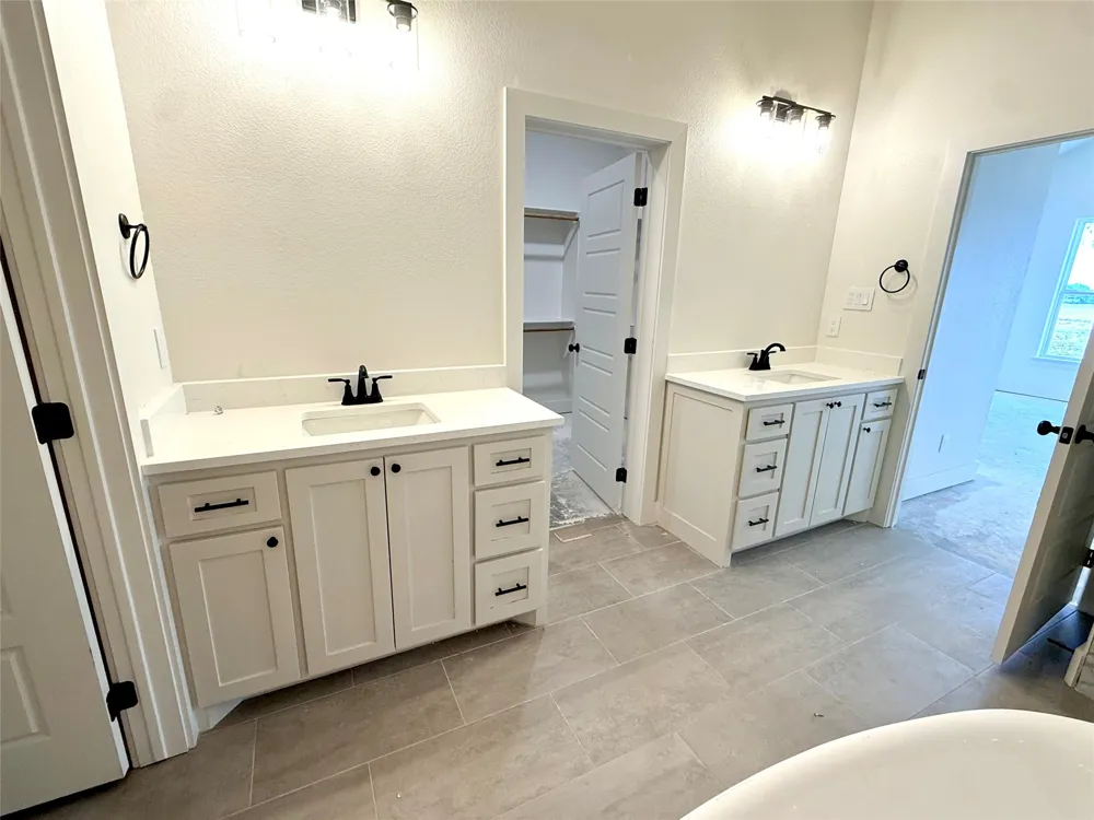 2004 Collin Street Weatherford, TX 76085