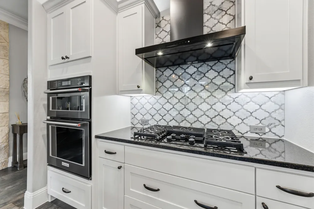 2712 Mount View Drive Farmers Branch, TX 75234