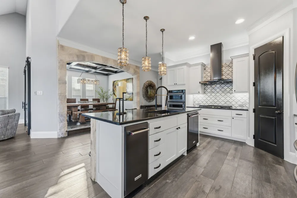 2712 Mount View Drive Farmers Branch, TX 75234