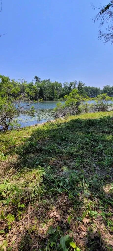 12387 Sunset Point Drive Plainwell, MI 49080